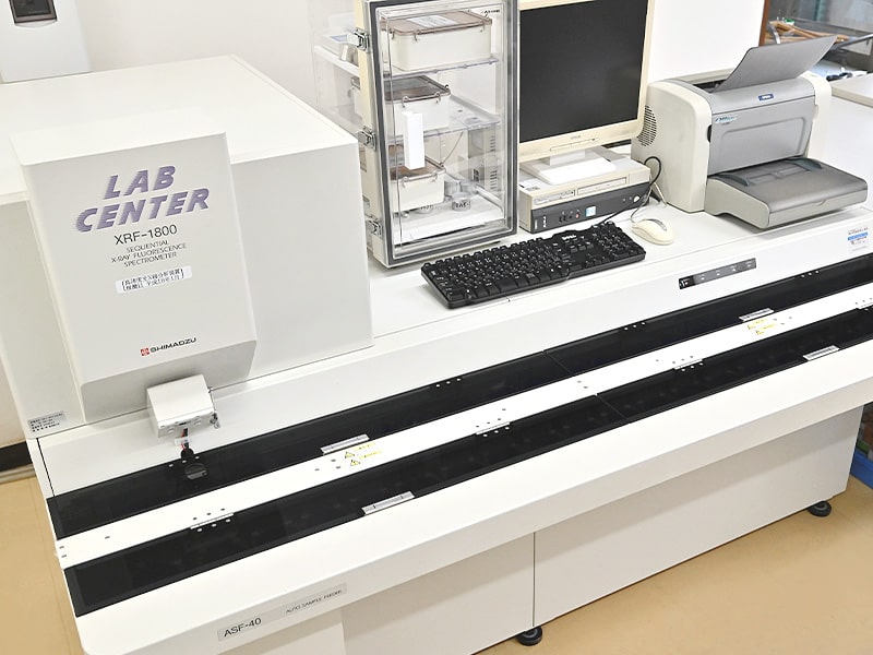 波長分散型蛍光X線分析装置(XRF)